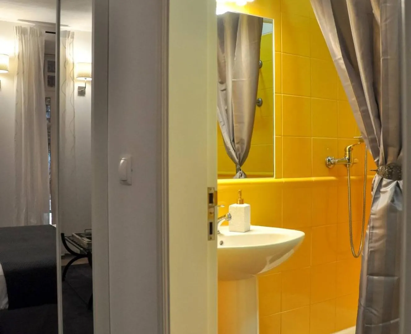 Apartment Stylish Studio Gilao In Taviras Historical Centre Portugal